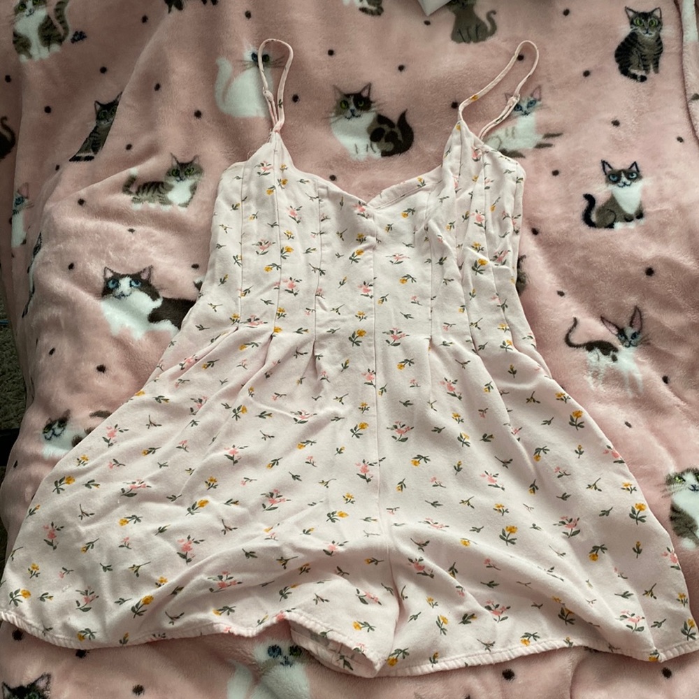 Forever 21 pink flower ruffle romper dress